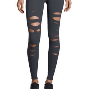 Black alo ripped yoga pants